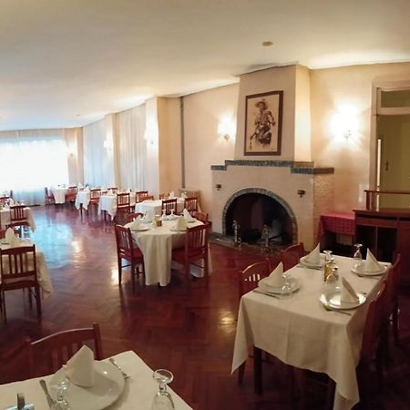 Hotel Panorama Азру Екстериор снимка