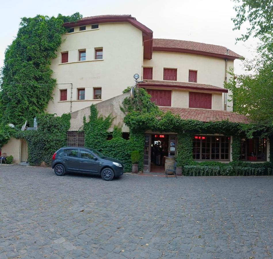 Hotel Panorama Азру Екстериор снимка