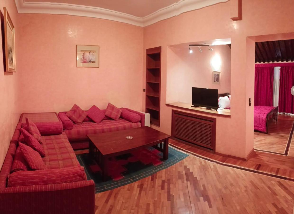 Hotel Panorama Азру Екстериор снимка