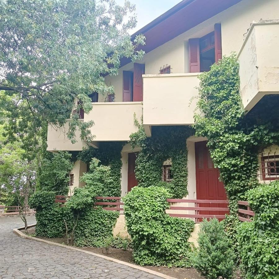 Hotel Panorama Азру Екстериор снимка